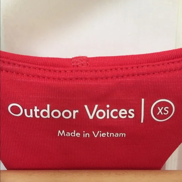 Outdoor Voices Techsweat Crop Top Sports Bra in Red - Size XS - Picture 4 of 5